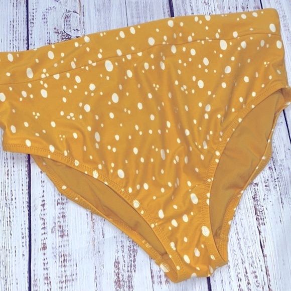 Kona Sol mustard polka dot swimsuit size 16/18W - Picture 5 of 8